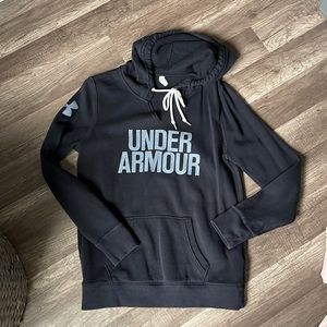 black under armour hoodie